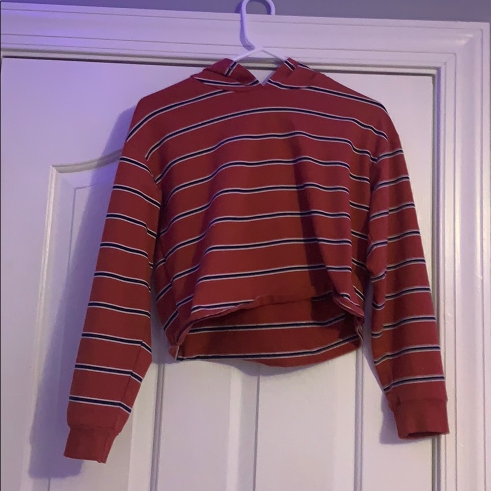 Red striped cropped hoodie